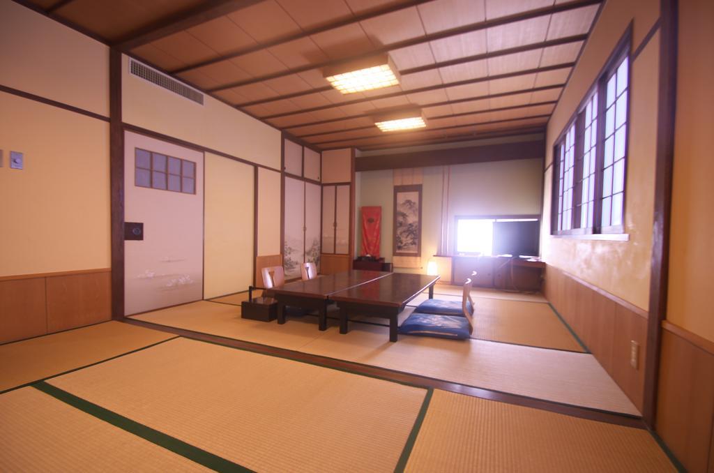 Ryokan Yamadaya Unzen Bilik gambar